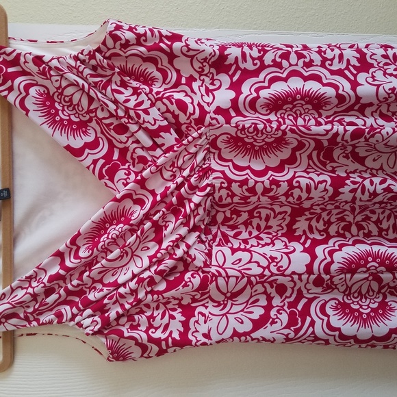 Jones Wear Dresses & Skirts - Summer Floral Dress